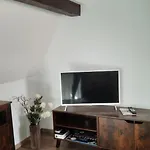 Altstadthaeuschen Mit Charm , Naehe Heidelberg Castle, Neckarufer * هيرشهورن