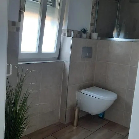 Altstadthaeuschen Mit Flussblick, Naehe Heidelberg Castle Holiday home *