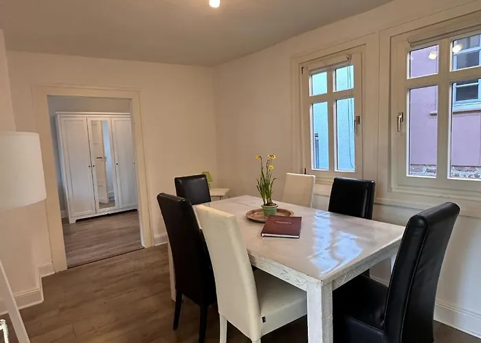 Altstadthaeuschen Mit Charm , Naehe Heidelberg Castle, Neckarufer Hirschhorn